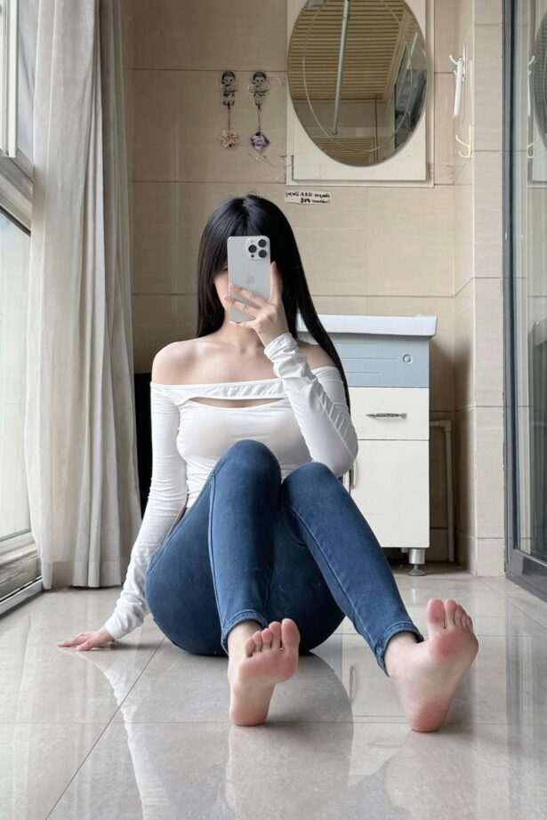 不可爱羚 – 牛仔裤[28P/18MB]