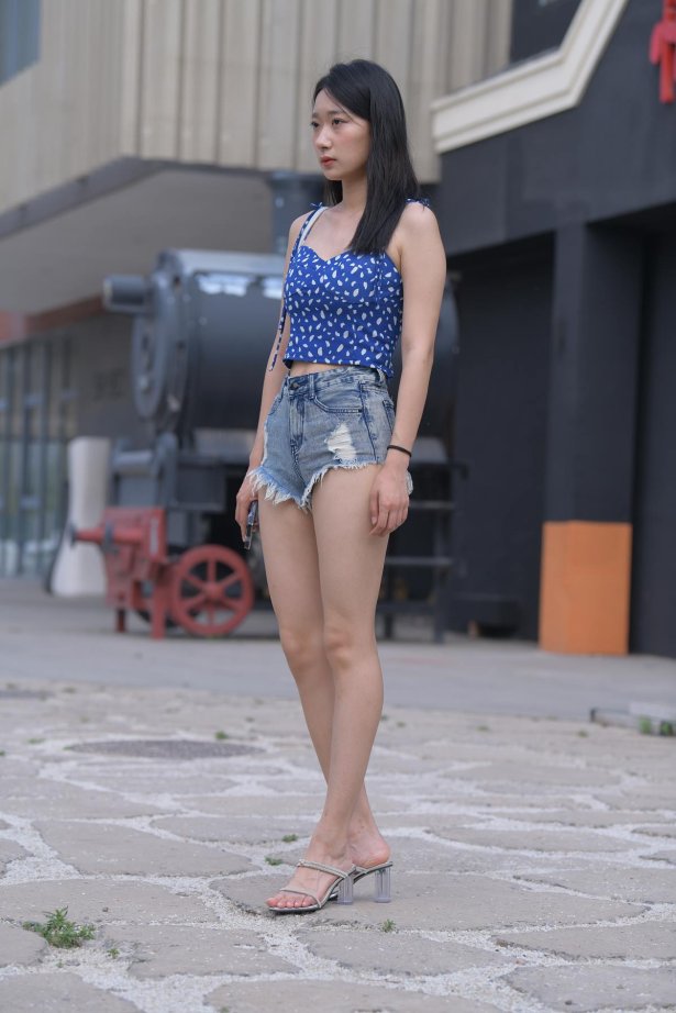 精选街拍作品 NO.5688 牛仔热裤美女[504P/1.00GB]