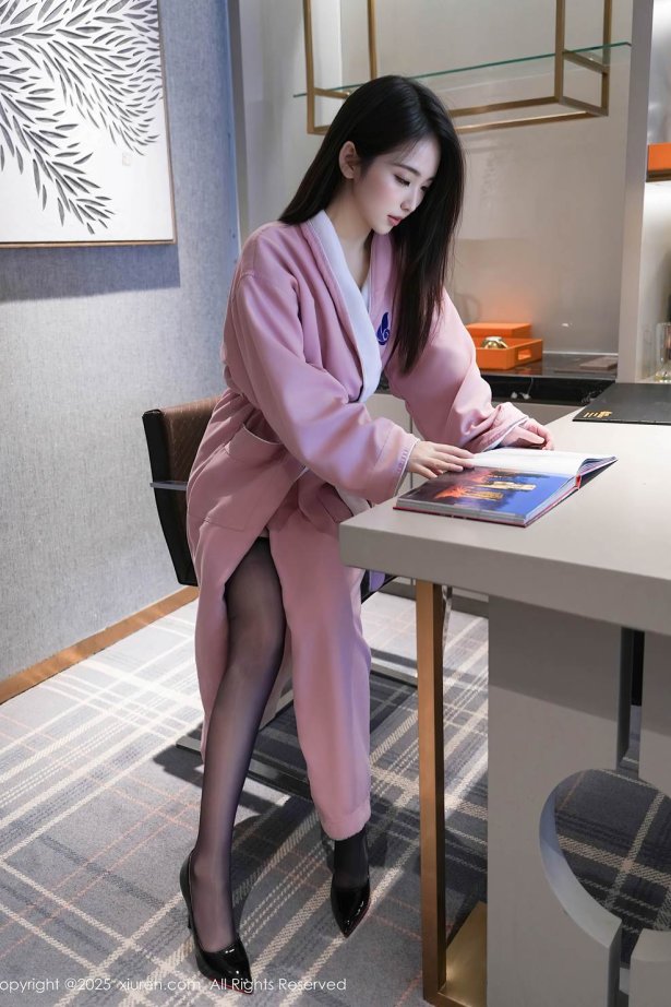 [Xiuren秀人网]2025.08.20 NO.10669 烧烧小桃[99+1P/1.08GB]