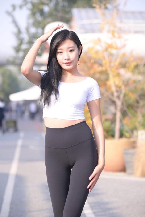 精选街拍作品 NO.5834 不吃鸡蛋街拍作品 - First[597P/1.13GB]