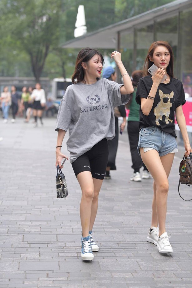 精选街拍作品 NO.5866 活力青春瑜伽短裤[29P/66MB]