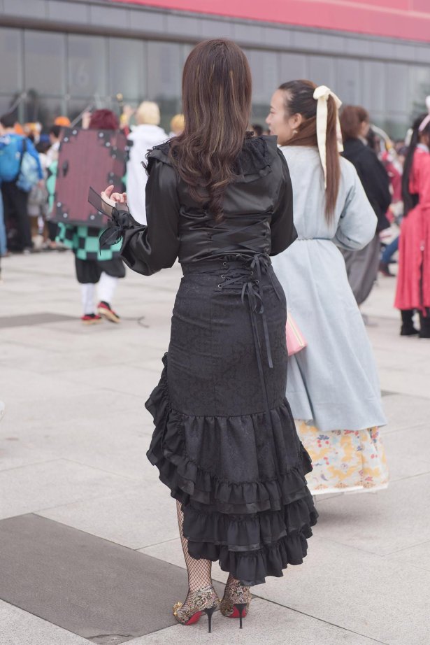 精选街拍作品 NO.5825 复古裙时尚黑网[68P/156MB]