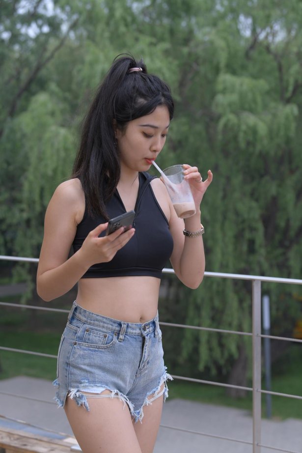 精选街拍作品 NO.5825 一始街拍作品 – 久住孤海[696P/1.48GB]