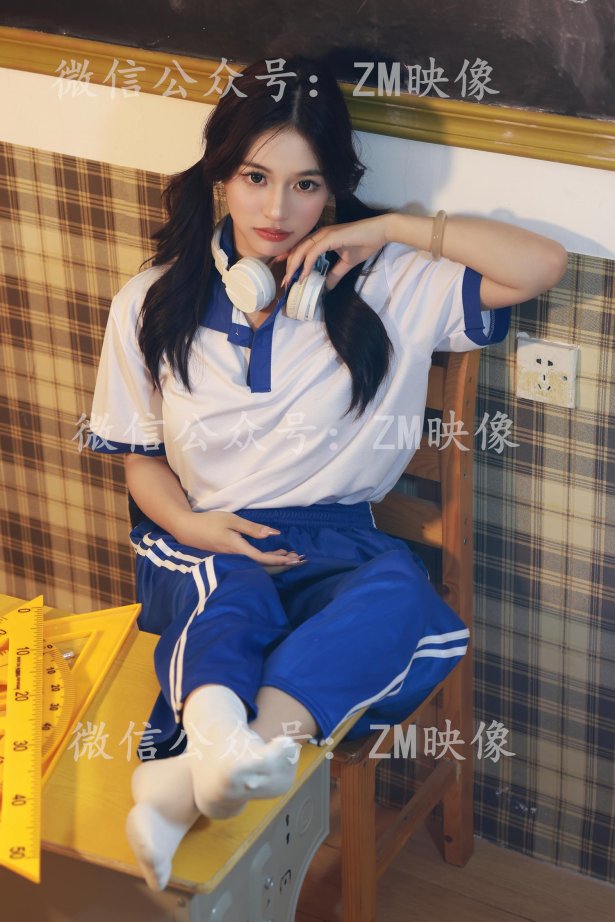 [织梦映像]NO.096 新品学生时代完整版 学生服白棉袜脏脚底[335P/1V/4.58GB]