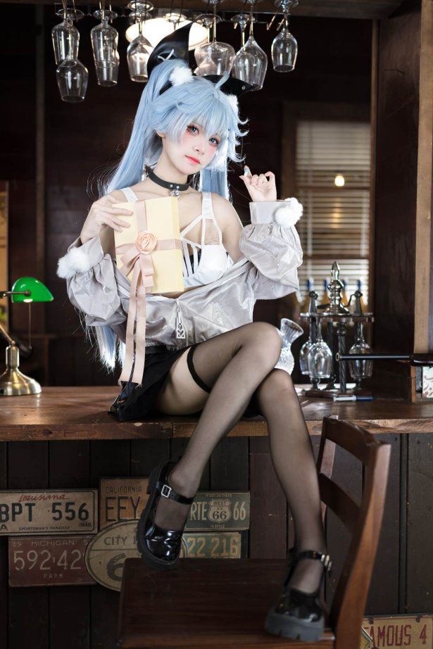 九柒喵 – 少女前线 芙洛伦 药心[29P/397MB]