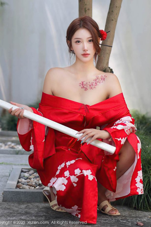 [Xiuren秀人网]2025.08.22 NO.10683 金允希Yuki[80+1P/0.99GB]