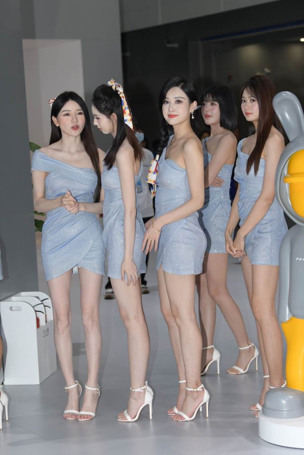 精选街拍作品 NO.6044 等待上场[97P/230MB]