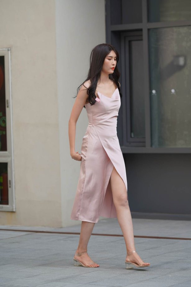 精选街拍作品 NO.6061 粉色长裙精致靓丽[80P/151MB]