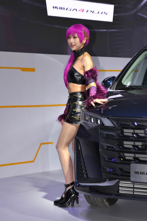 精选街拍作品 NO.6080 套装皮裙[81P/242MB]