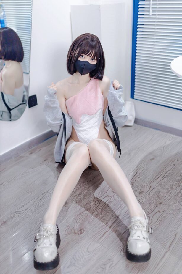 洛桑w伊梓 – 甜筒[40P/261MB]