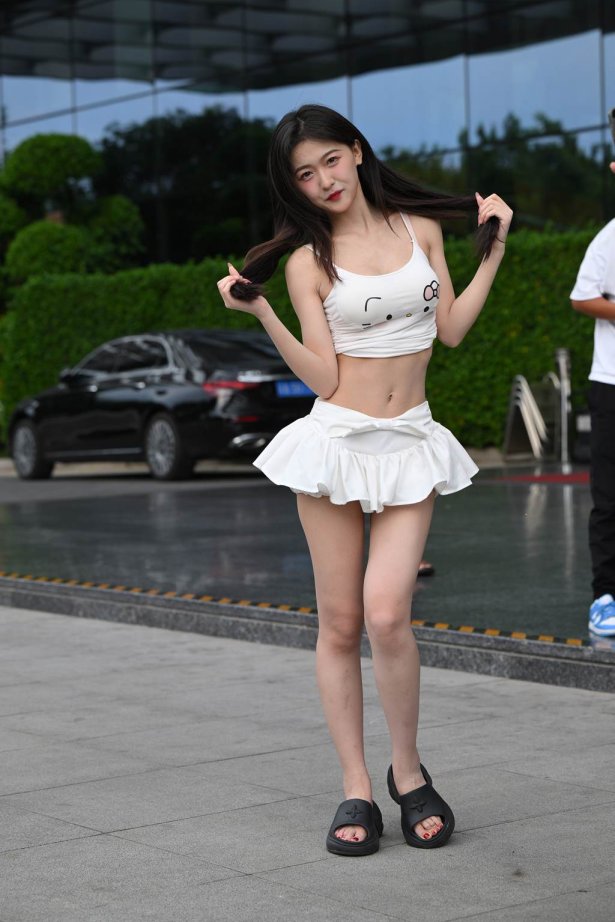 精选街拍作品 NO.6103 甜美可爱百褶裙[74P/190MB]