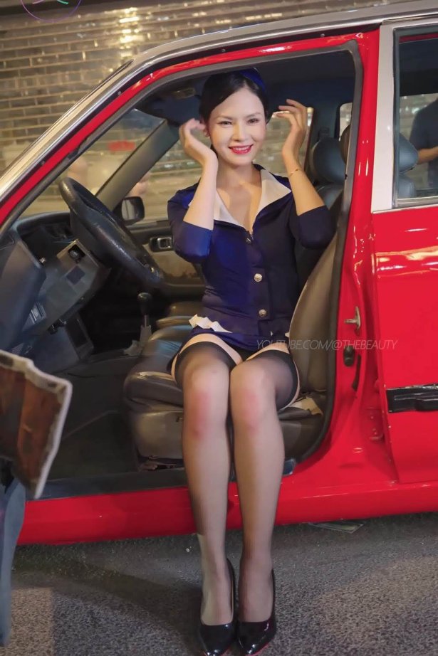 NO.1586 2024 广州车展 网红美女车模 beautyleg LOOKBOOK 42[1V/169MB]