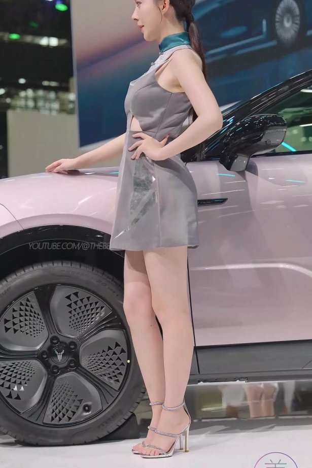 NO.1538 2024 广州车展 网红美女车模 beautyleg LOOKBOOK 19[1V/221MB]