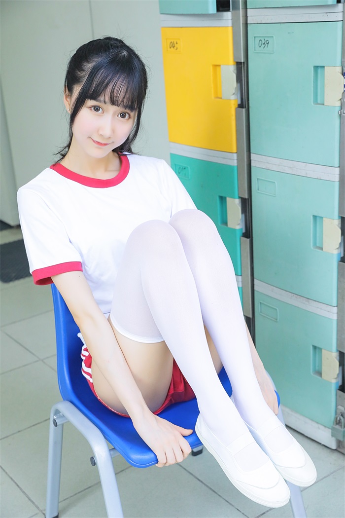 网红Coser@木绵绵OwO – 上户外体育课啦 [59P/806MB]