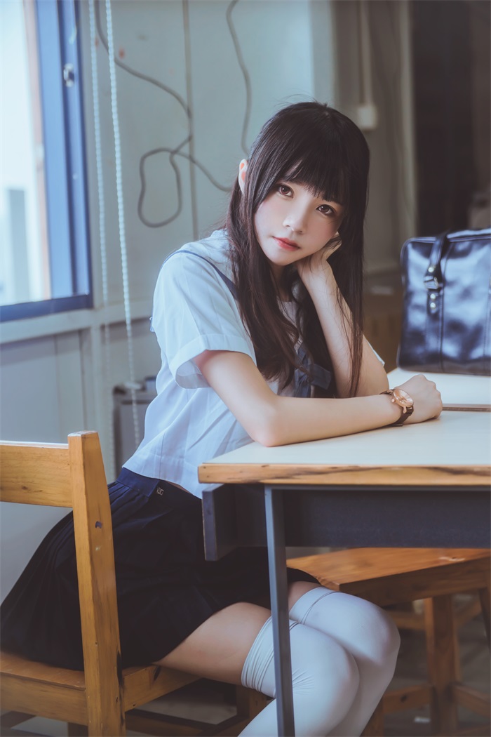 萝莉风COS 桜桃喵 – 蓝白水手服 蝴蝶结 [39P/290MB]