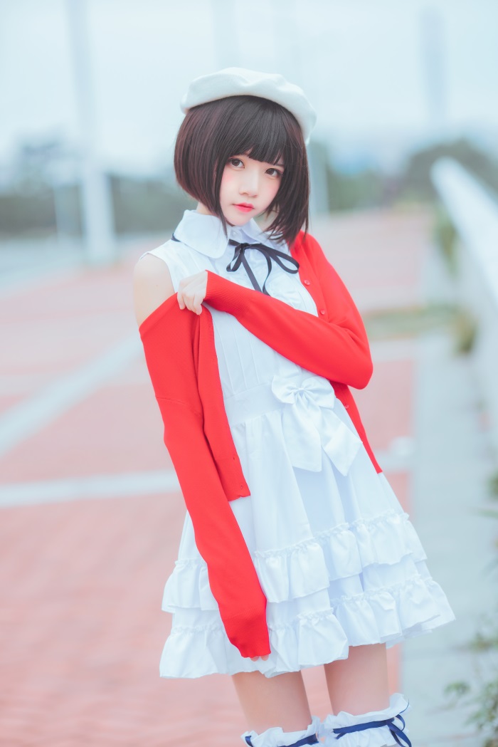 萝莉风COS 桜桃喵 – 加藤惠系列之红上衣小白裙日常服 [33P/643MB]