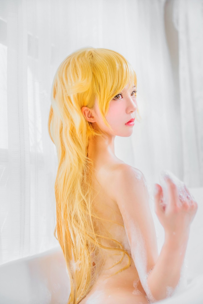 萝莉风COS 桜桃喵 – 私家浴缸里的泡沫浴 [50P/380MB]