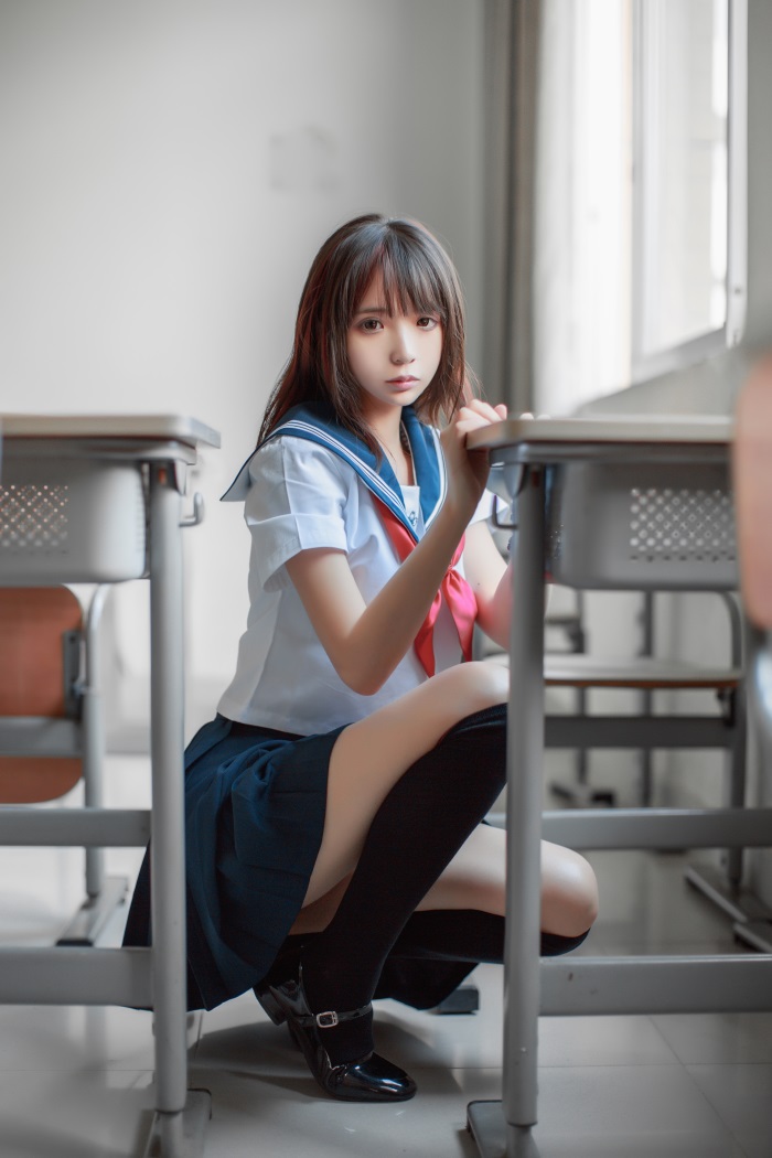 网红Coser@疯猫ss – 同桌的黑丝水手服 [41P/464MB]