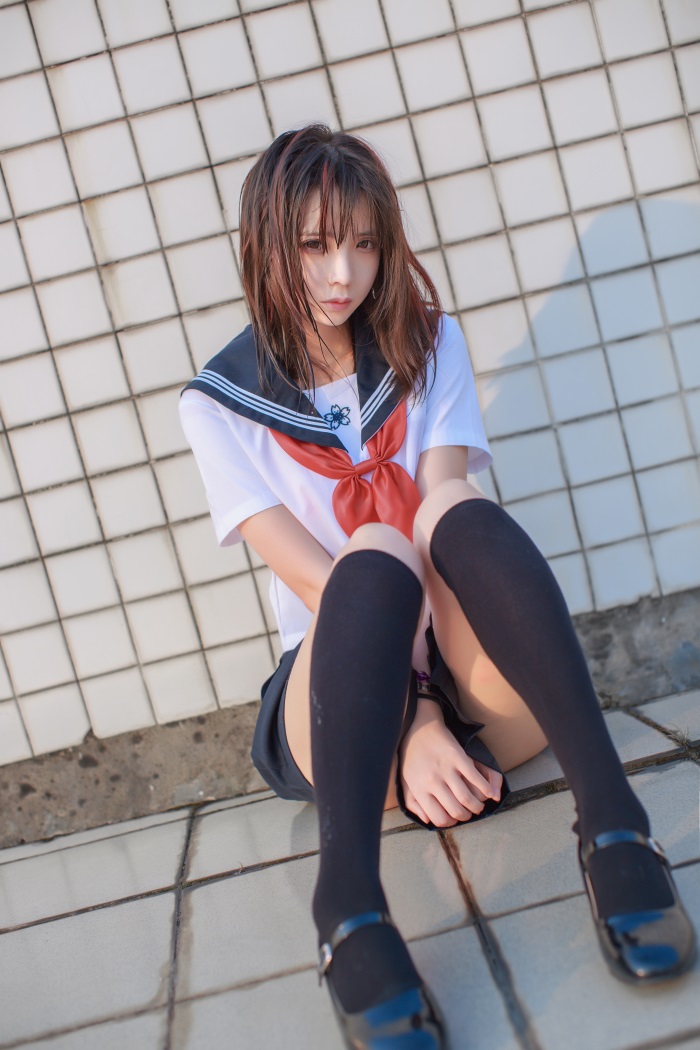 网红Coser@疯猫ss – 同桌的黑丝水手服 [41P/464MB]